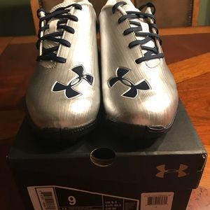 BRAND NEW Under Armour Blur Turf Shoe/Cleat
